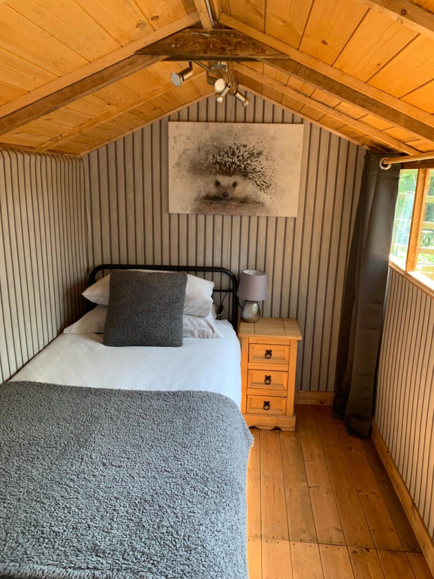 Hedgehog Lodge Colwall エクステリア 写真