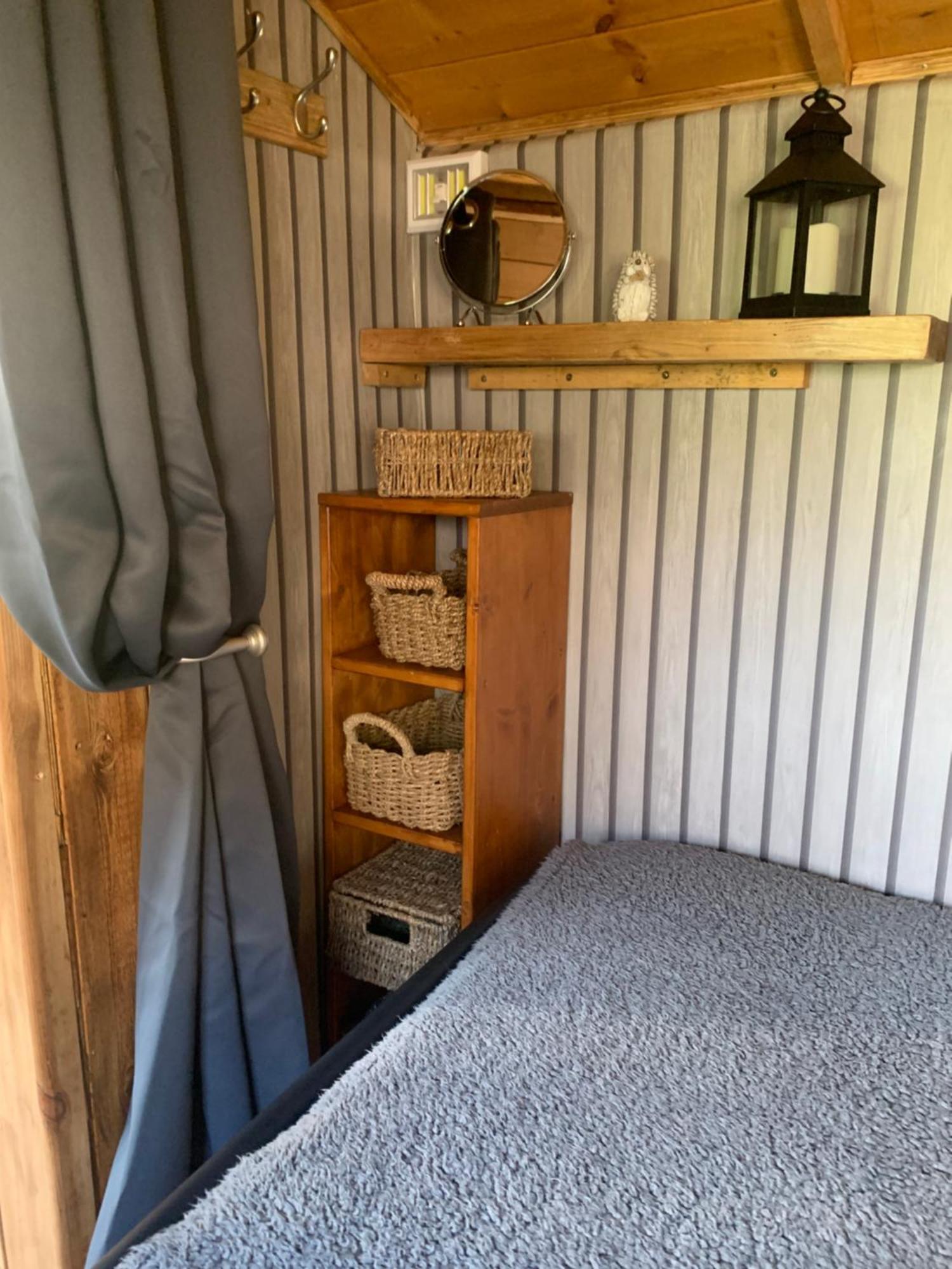 Hedgehog Lodge Colwall エクステリア 写真